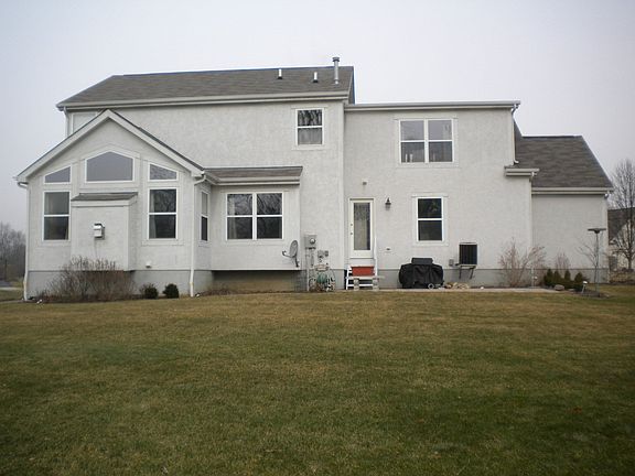 3rd image of 7818 Westbury Ct
