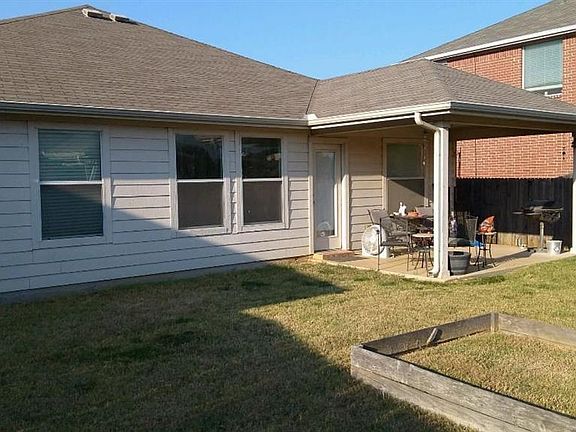 3rd image of 3808 Verde Dr