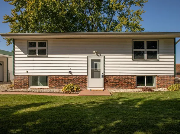 114 Circle Dr, Fountain, MN 55935