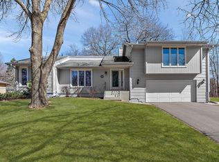 2605 Sheffield Cir S, Minnetonka, MN 55305