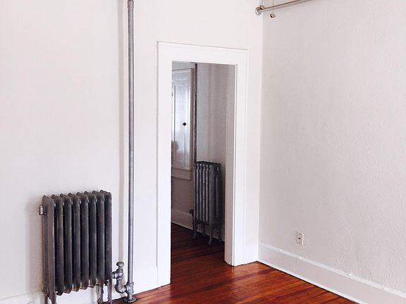 2nd image of 201 5th St S APT 2