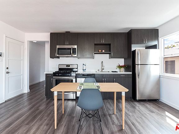 4th image of 142 N Edgemont St APT 4