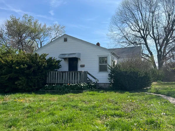1560 S Pickwick, Springfield, MO 65804