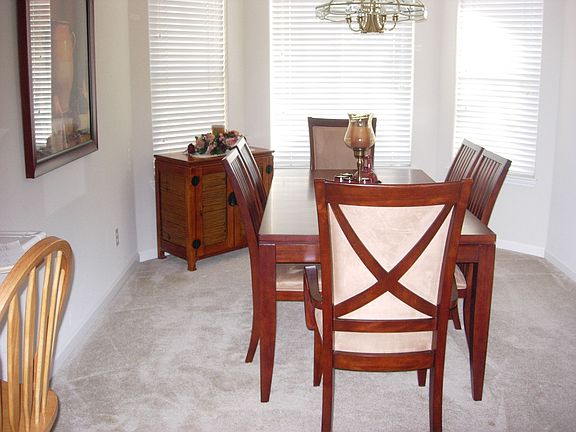 Formal Dining Rm