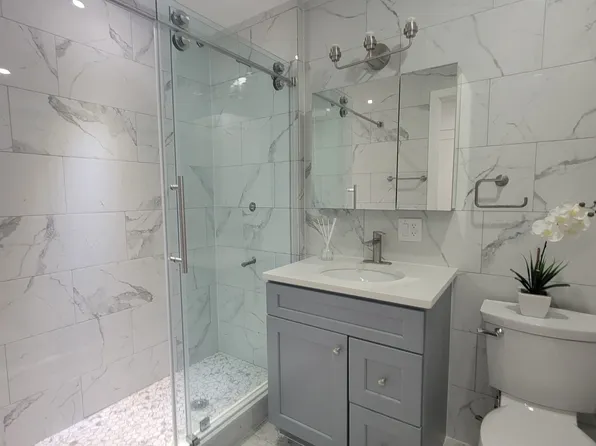 2041 Strauss Street image 19 of 40