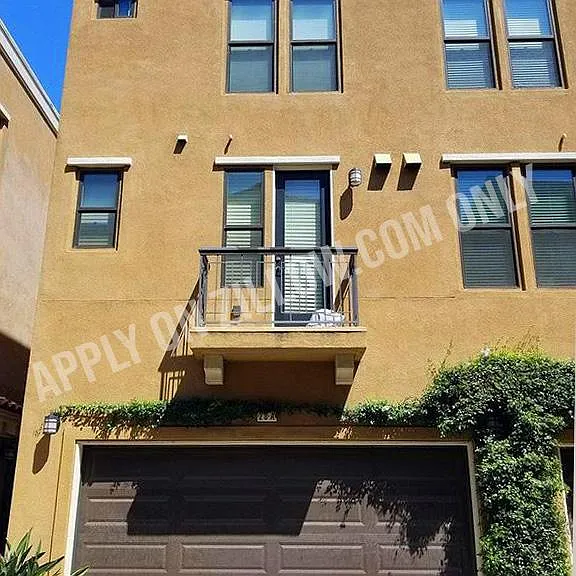 Well Maintained End-Unit with Attached 2-Car Garage