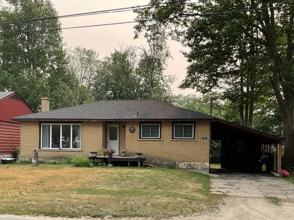 365 Pinegrove St, Gravenhurst, ON P1P 1L6