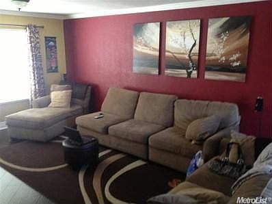 4th image of 3700 Woodview Dr