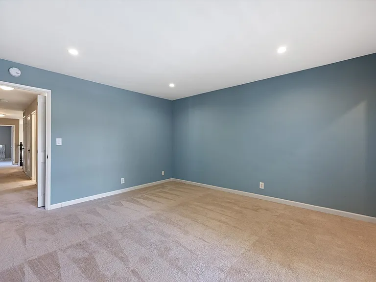 9 Heritage Ct — Photo 21
