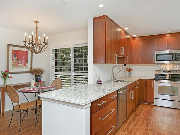 5th image of 2232 Bahia Vista St APT A3