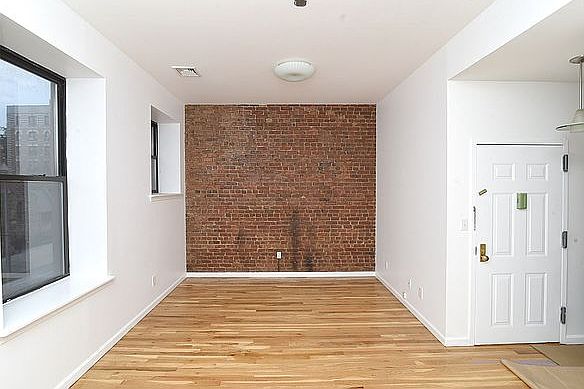 1st image of 2070 5th Ave #2E
