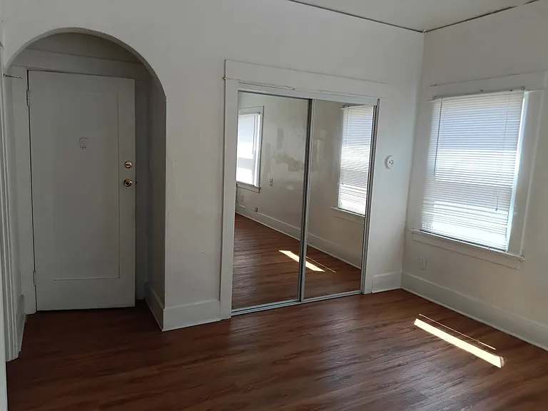 715 Lime Ave #3 — Photo 3