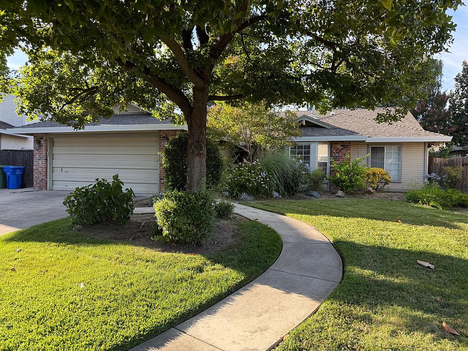 1st image of 5825 Laguna Trail Way
