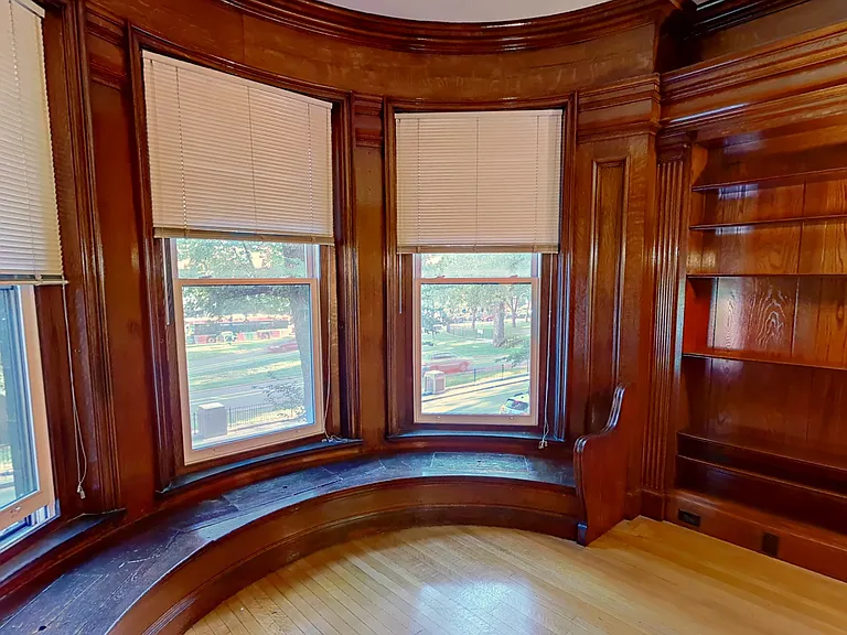 377 Commonwealth Ave — Photo 4