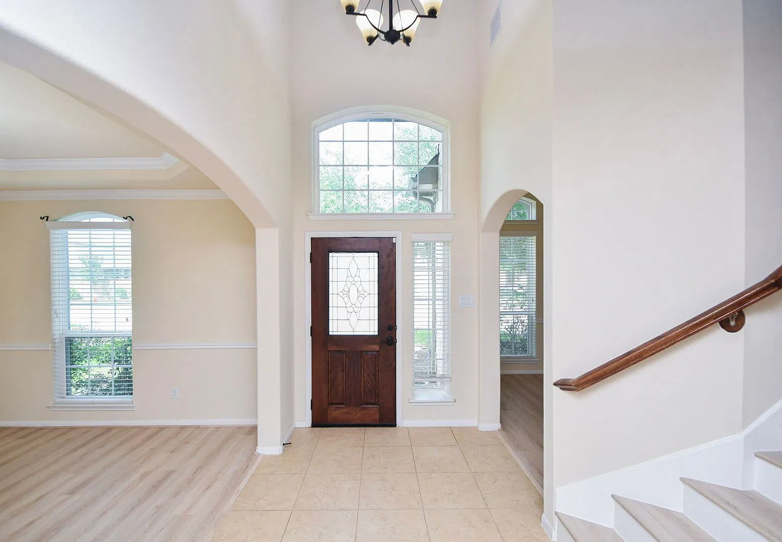 4 bed, 3.5 bath, 3650 sqft, $3,195 — Photo 4