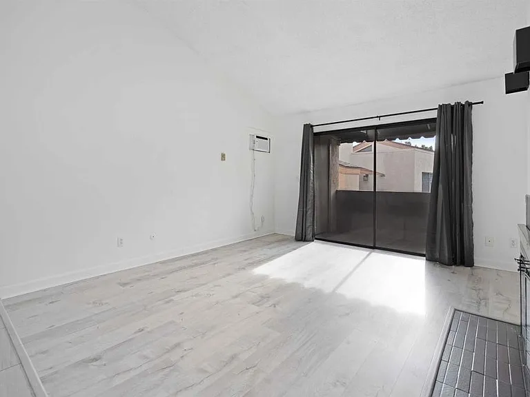 2920 Briarwood Rd #H12 — Photo 6