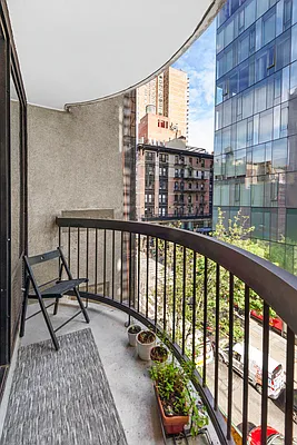 Rented by Compass | media 8