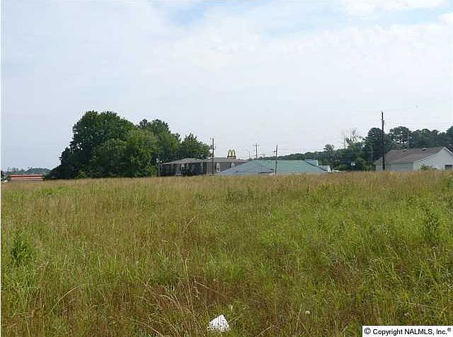 1st image of 637 Sundown Dr NW