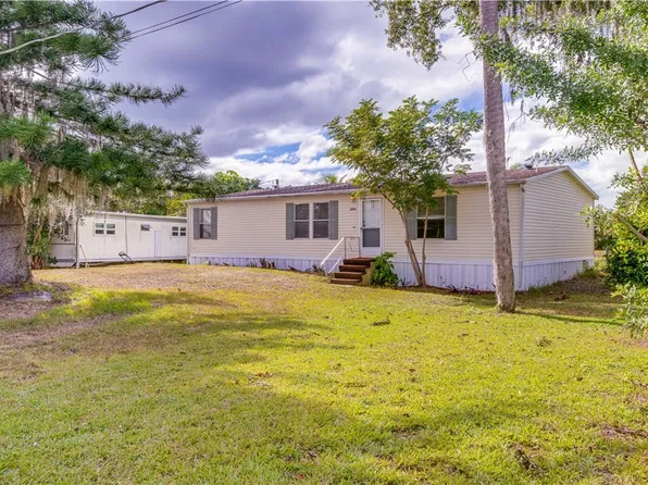 2253 Queen Anne Dr, Fort Myers, FL 33905