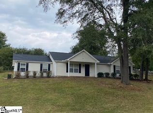 13 Arlington Rd, Greer, SC 29651