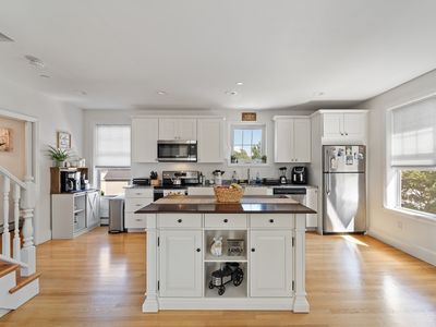 224 Court St #2, New Bedford, MA, 02740