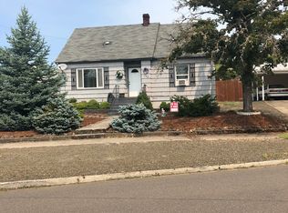 1042 NE Alameda Ave, Roseburg, OR