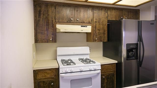 2nd image of 302 Rawhide Loop