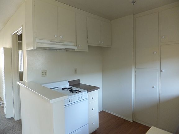 3rd image of 530 Avenue G APT 33