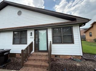 106 Sunningdale Ct, Easley, SC 29642