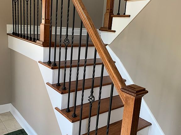 5th image of 9148 Barberry Ln