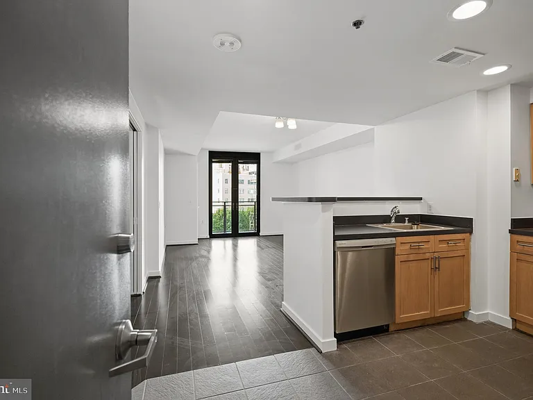 3883 Connecticut Ave NW #619 — Photo 6