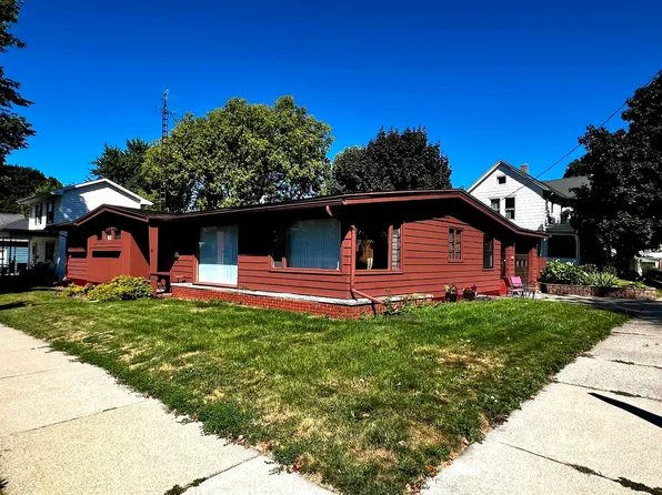 2023 13th Ave, Monroe, WI 53566