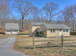 250 Lambtown Rd, Groton, CT 06355