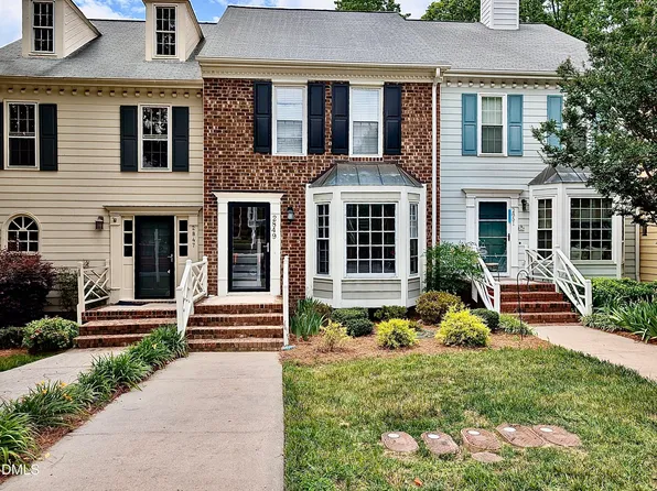 2849 Bedfordshire Ct, Raleigh, NC 27604