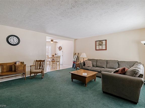 4th image of 6250 Oxford Ct