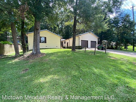3rd image of 165 Victory Garden Dr #B