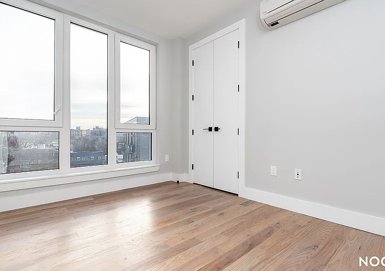 31-61 Vernon Blvd #6X — Photo 7