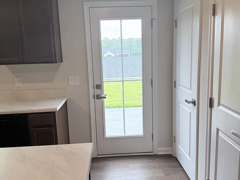 722 Peridot Way — Photo 3