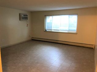 10010 Holly Ln, Des Plaines, IL 60016