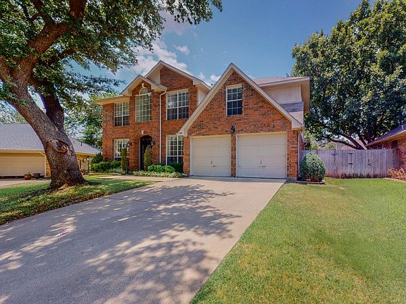 2nd image of 2105 Steeplewood Dr