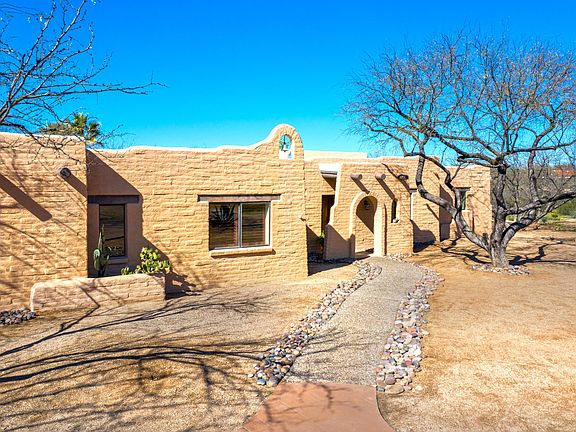 2nd image of 10000 E Prairie Dog Ln