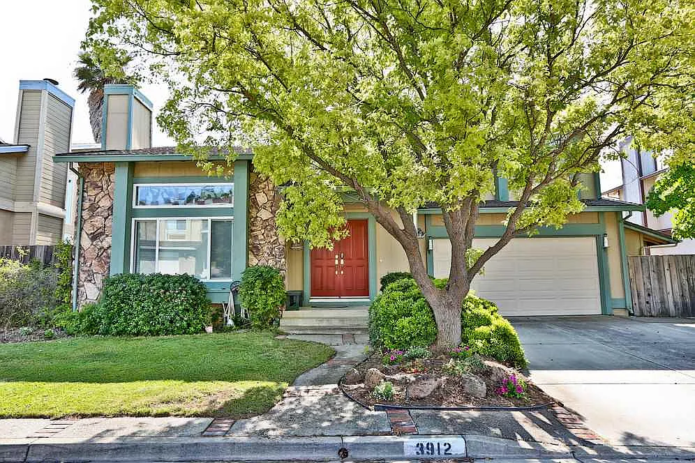 3912 Alta Vista Cir photo 1