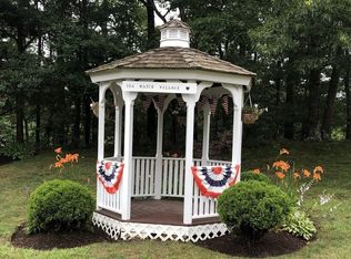 8 Round House Rd #8, Buzzards Bay, MA 02532