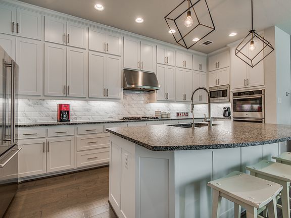 3rd image of 6012 Monterey Mews