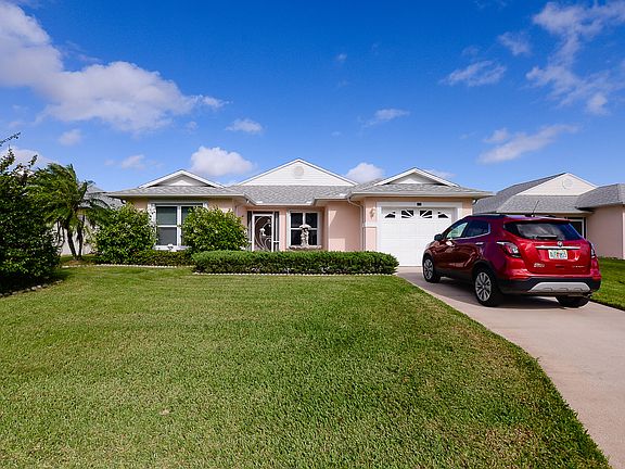 Home For Sale In Palm Grove