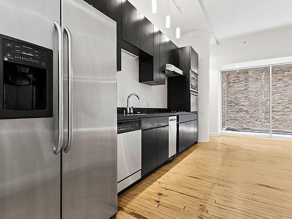 2nd image of 106 N High St APT 405