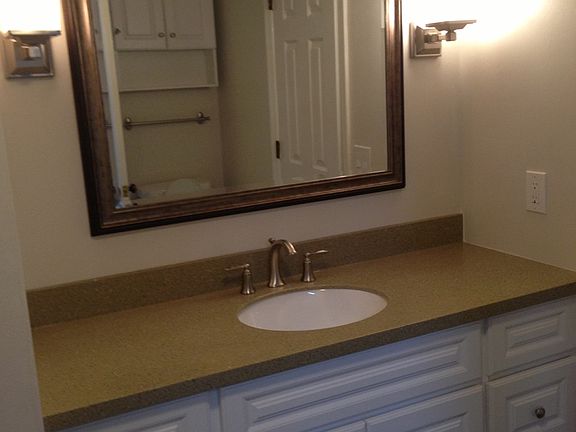5th image of 111 33rd Ave S APT 201