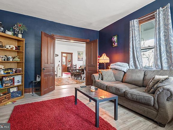 5th image of 17 W Cottage Ave