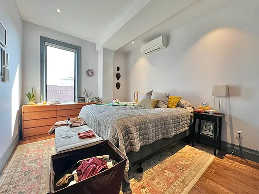 Rented by Doorway NYC, LLC | media 37