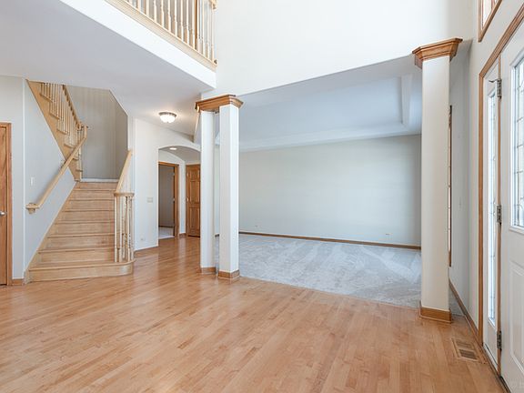 5th image of 12152 S Winterberry Ln